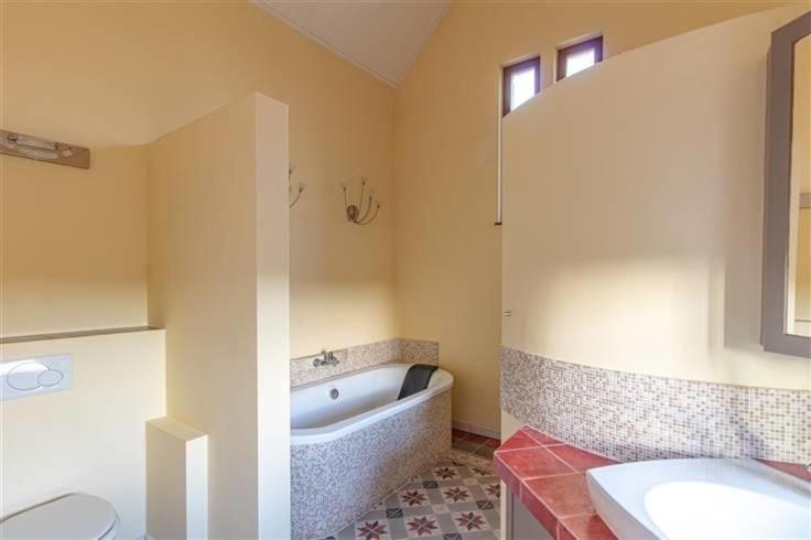 Charmante Villa Des Annees 30 Braine-lʼAlleud Екстериор снимка